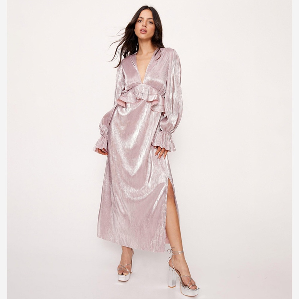 NWT - NASTY GAL - Metallic Pleated Ruffle Midi Dress